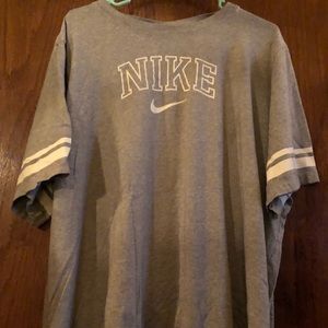 Women’s NIKE Sweatshirt size 3x soft material